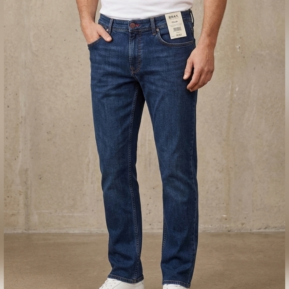 BRAX Chuck Classic Indigo Relaxed Fit Luxury Jeans Men's Sz 32"×32" NWT